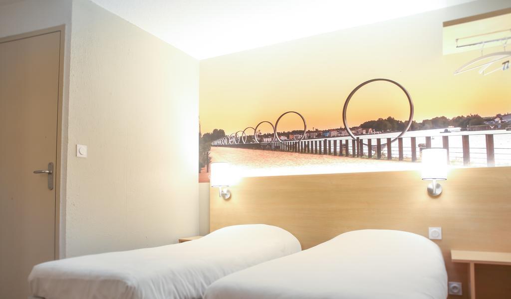Hotel Inn Design Resto Novo Chateaubriant Bagian luar foto